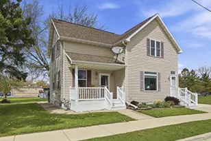 532 Mill St, Reedsville, WI 54230 - Photo 2