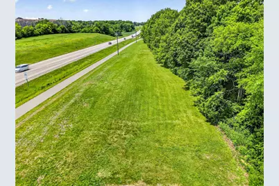 1300 Butterclay Court, Kaukauna, WI 54130 - Photo 4