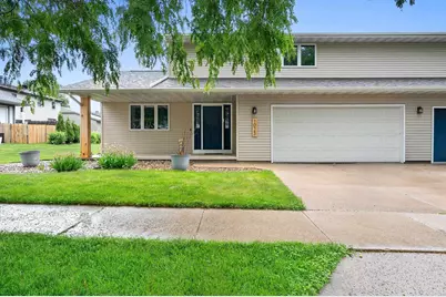 1023 W Ridgeview Drive, Appleton, WI 54914 - Photo 2