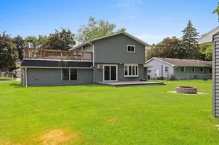 1248 April Ln, Green Bay, WI 54304 - Photo 12