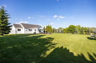 1304 Whitetail Dr, Neenah, WI 54956 - Photo 42