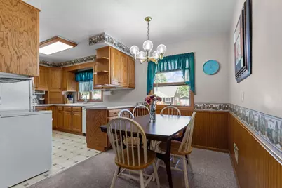 606 Bragg Street, Fond du Lac, WI 54935 - Photo 6