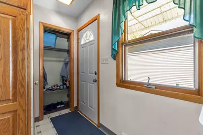 606 Bragg Street, Fond du Lac, WI 54935 - Photo 8