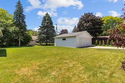 606 Bragg Street, Fond du Lac, WI 54935 - Photo 22