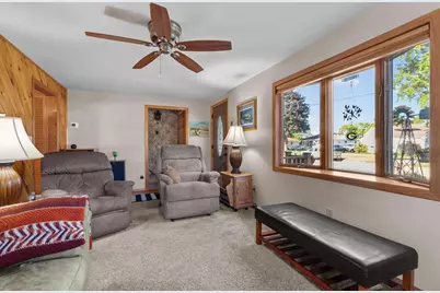 1926 Ohio Street, Oshkosh, WI 54902 - Photo 8