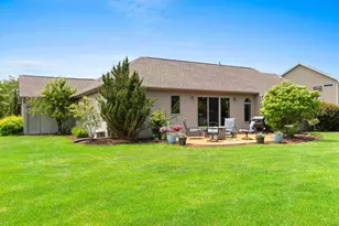 1301 Kampo Dr, Neenah, WI 54956 - Photo 38