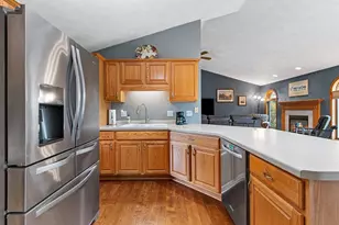 1301 Kampo Dr, Neenah, WI 54956 - Photo 14