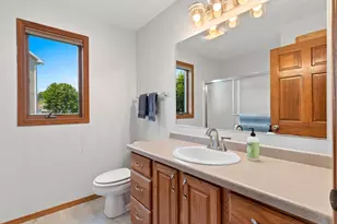 1301 Kampo Dr, Neenah, WI 54956 - Photo 26