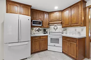 2936 Blue Moon Dr, Green Bay, WI 54311 - Photo 22