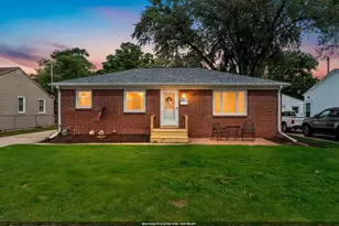 1225 Redwood Dr, Green Bay, WI 54304 - Photo 1