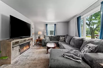 1225 Redwood Drive, Green Bay, WI 54304 - Photo 6