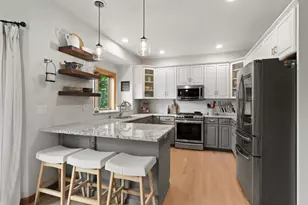 45 Bellevue Pl, Appleton, WI 54913 - Photo 12