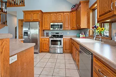 8120 Challenger Drive, Neenah, WI 54956 - Photo 20