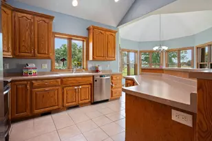 8120 Challenger Dr, Neenah, WI 54956 - Photo 22