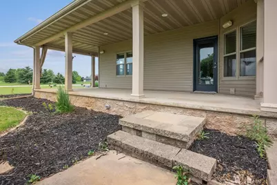8120 Challenger Drive, Neenah, WI 54956 - Photo 4