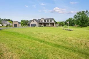 8120 Challenger Dr, Neenah, WI 54956 - Photo 56