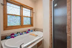 8120 Challenger Dr, Neenah, WI 54956 - Photo 28