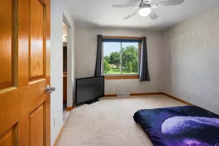 8120 Challenger Dr, Neenah, WI 54956 - Photo 38