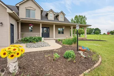 8120 Challenger Drive, Neenah, WI 54956 - Photo 2