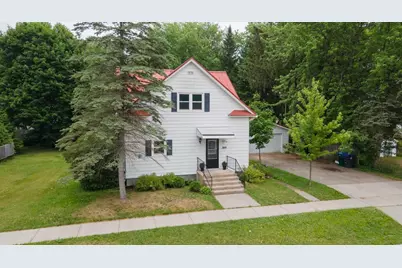 215 N Oxford Street, Wautoma, WI 54982 - Photo 32