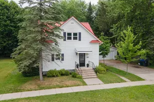 215 N Oxford St, Wautoma, WI 54982 - Photo 32