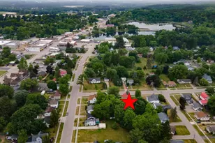 215 N Oxford St, Wautoma, WI 54982 - Photo 12