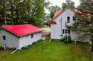215 N Oxford St, Wautoma, WI 54982 - Photo 6