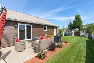 N2290 Holy Hill Dr, Greenville, WI 54942 - Photo 4