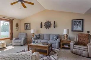 N2290 Holy Hill Dr, Greenville, WI 54942 - Photo 12