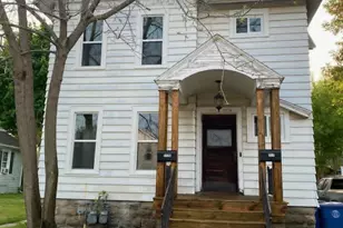 717 Franklin St, Oshkosh, WI 54901 - Photo 1