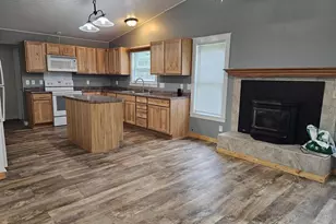 E5897 N Shore Rd, Weyauwega, WI 54983 - Photo 10