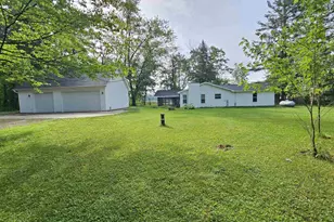E5897 N Shore Rd, Weyauwega, WI 54983 - Photo 4