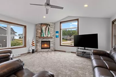 710 Westhill Drive, Green Bay, WI 54313 - Photo 14