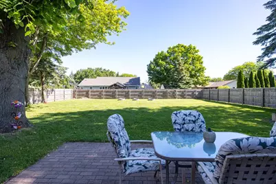 2656 W Sunnyview Road, Appleton, WI 54914 - Photo 24