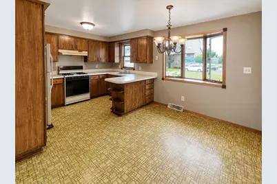 1682 Debra Lane, Green Bay, WI 54302 - Photo 4