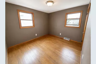 1682 Debra Lane, Green Bay, WI 54302 - Photo 8