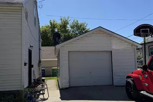 818 St George St, Green Bay, WI 54302 - Photo 2