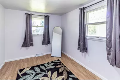 527 E Wilson Avenue, Appleton, WI 54915 - Photo 12