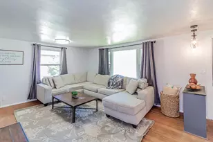 527 E Wilson Ave, Appleton, WI 54915 - Photo 4