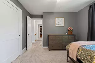 1126 Aldrin St, De Pere, WI 54115 - Photo 38