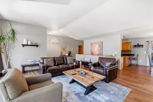 4000 Buckeye Way, Green Bay, WI 54311 - Photo 12