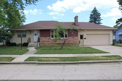 273 E McWilliams Street, Fond du Lac, WI 54935 - Photo 1