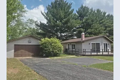 424 E King Street, Coloma, WI 54930 - Photo 1