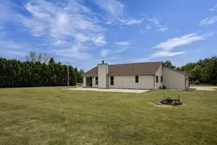 8388 Moeser Ln, Larsen, WI 54947 - Photo 6