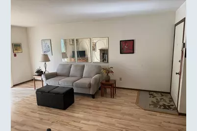 1755 Maricopa Drive #B, Oshkosh, WI 54904 - Photo 8