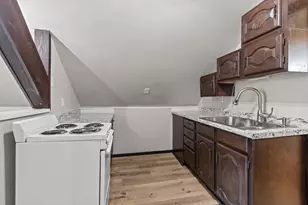 1903 E Apple Creek Rd, Appleton, WI 54913 - Photo 12