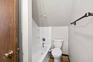 1903 E Apple Creek Rd, Appleton, WI 54913 - Photo 16