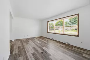 781 Ruggles St, Fond du Lac, WI 54935 - Photo 8