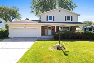 406 St Jude St, Green Bay, WI 54303 - Photo 2