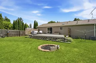 643 S Mill St, Hortonville, WI 54944 - Photo 24